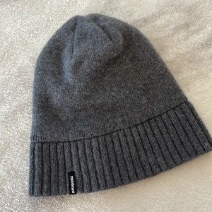 PATAGONIA dark grey beanie